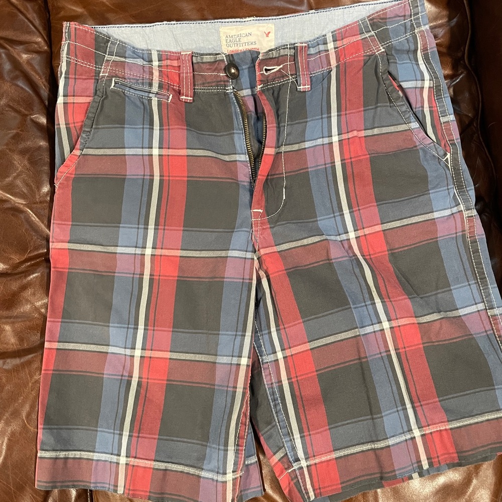 American Eagle men’s plaid shorts